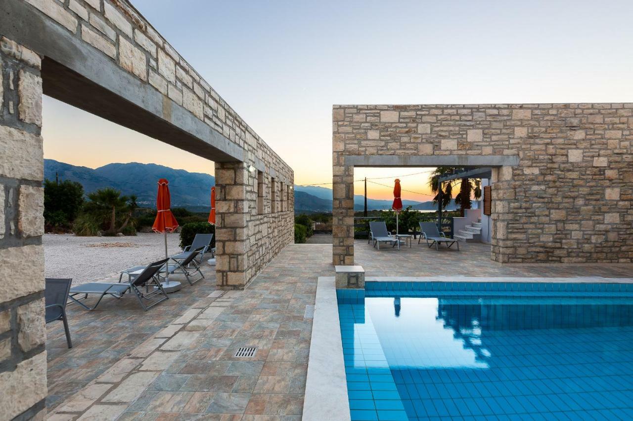 Villa Ypsilon Karoti  ภายนอก รูปภาพ