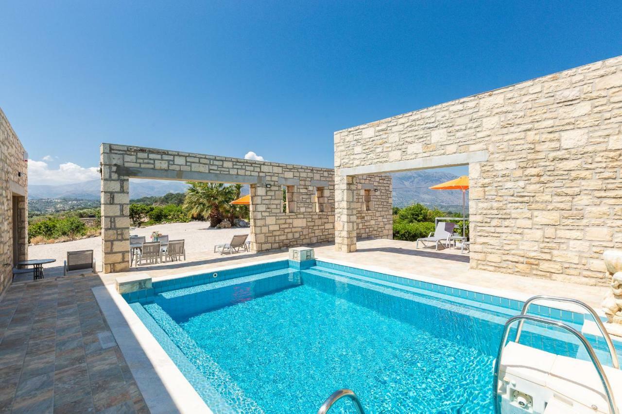 Villa Ypsilon Karoti  ภายนอก รูปภาพ