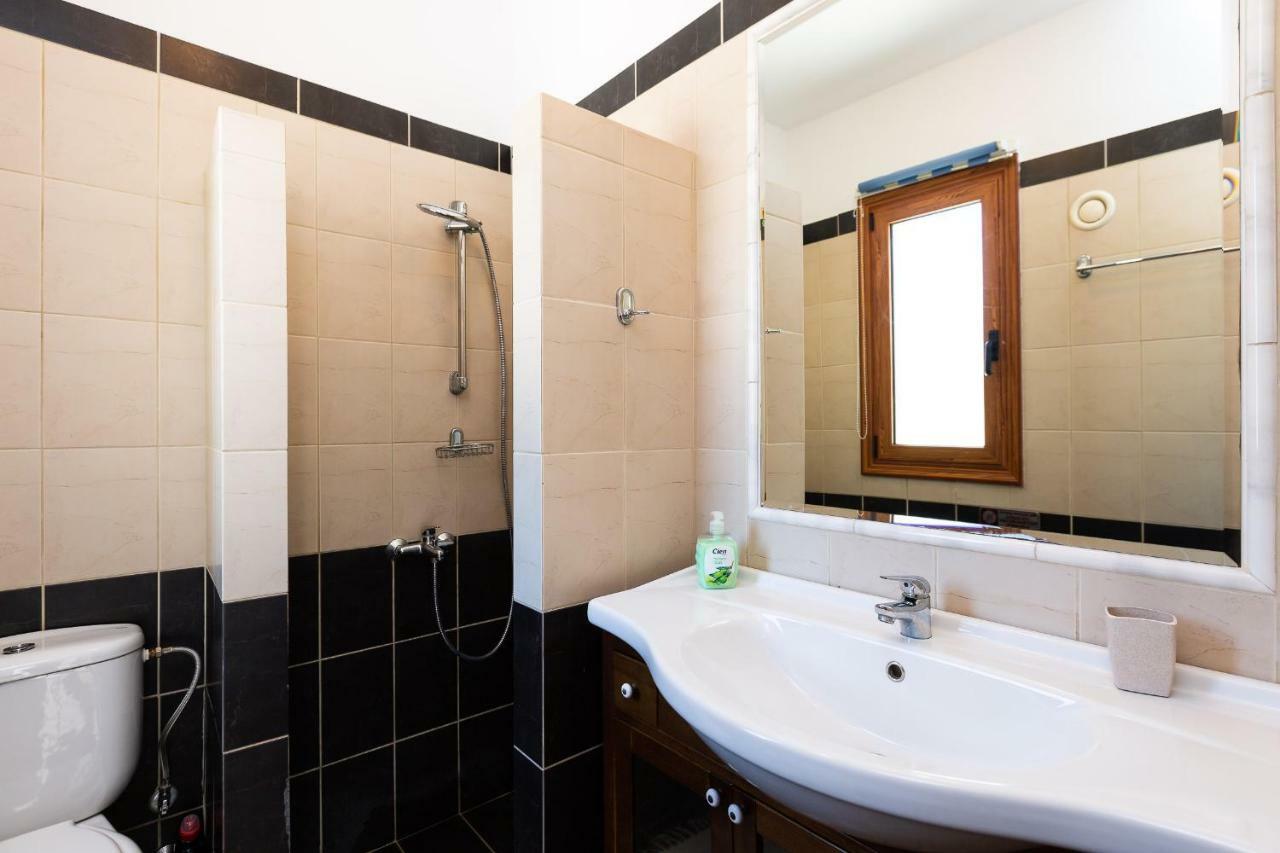 Villa Ypsilon Karoti  ภายนอก รูปภาพ