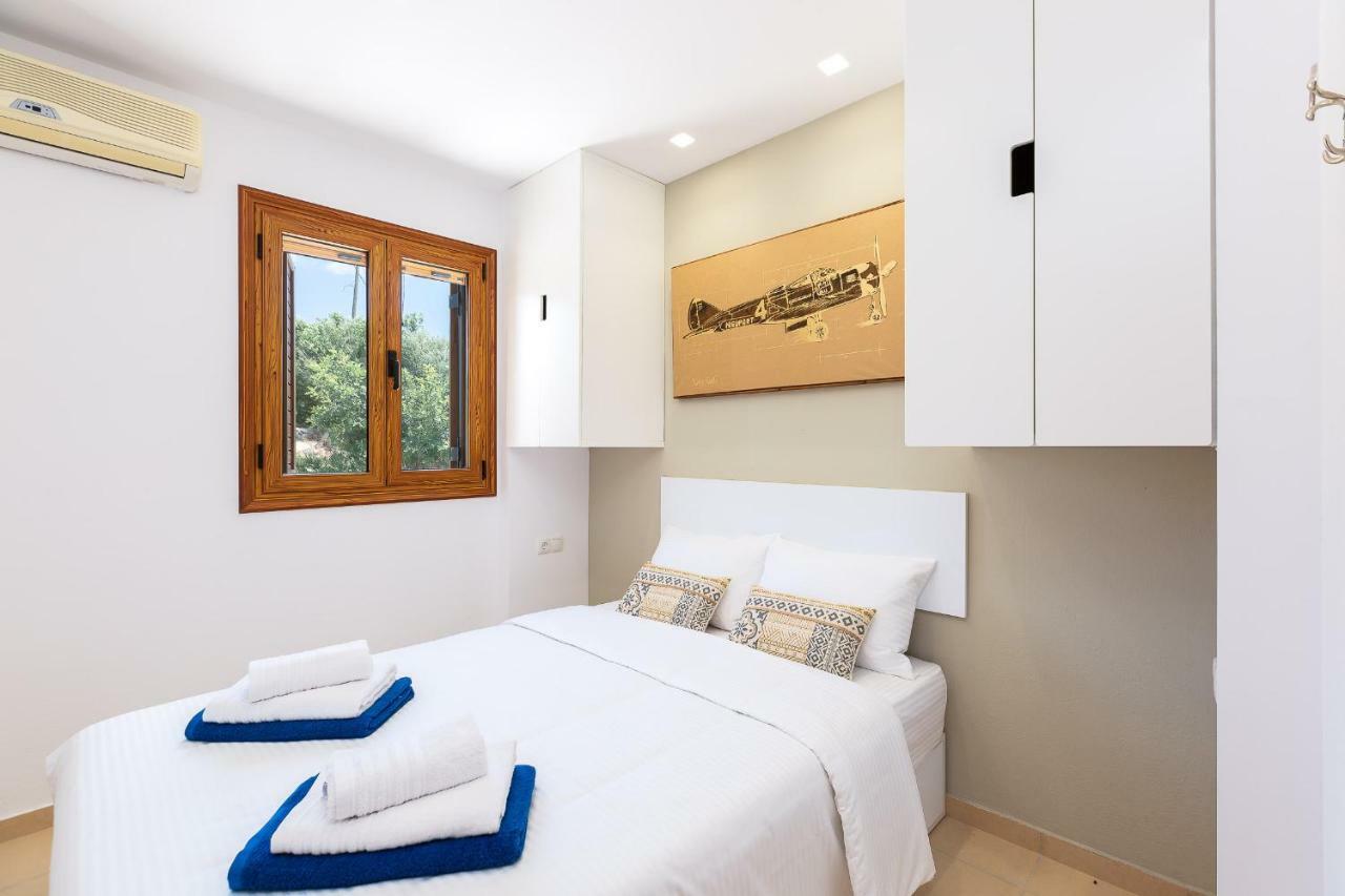 Villa Ypsilon Karoti  ภายนอก รูปภาพ